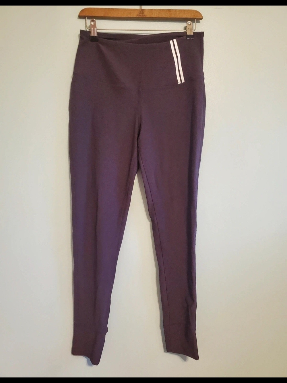 MPG Plum High-Rise Leggings with White Side Stripes